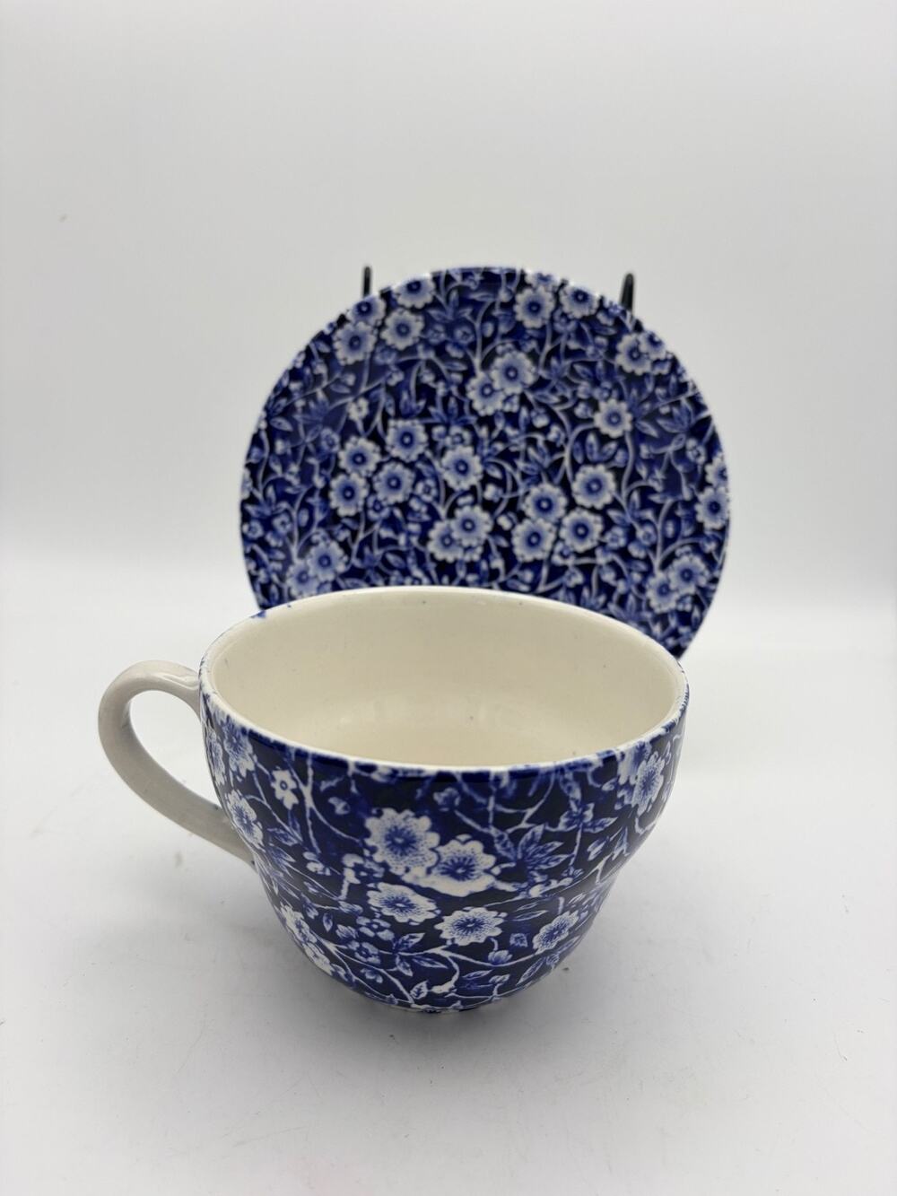 Vintage soup mug and saucer. Large mug. From 1968. Beautiful condition.